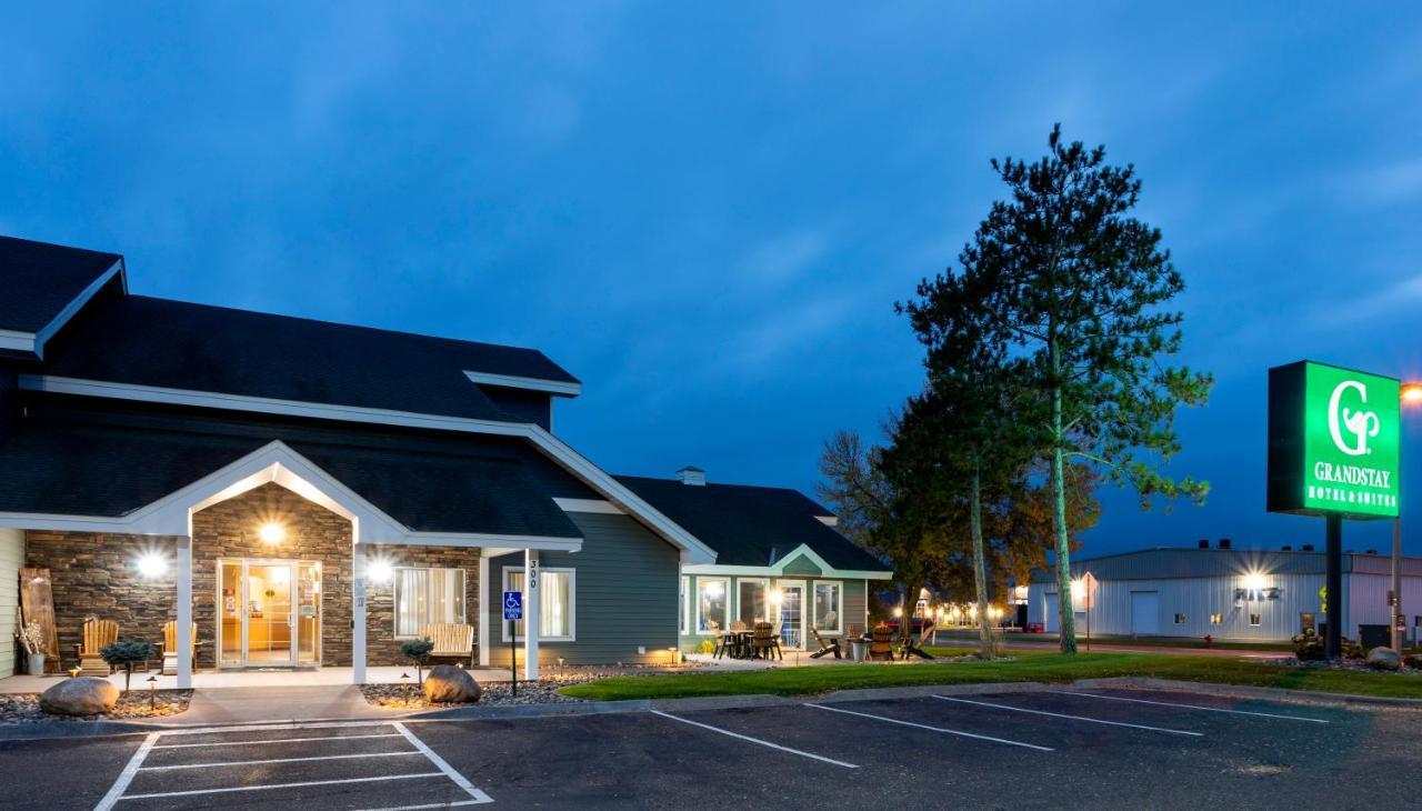 Grandstay Hotel & Suites Cambridge Ngoại thất bức ảnh